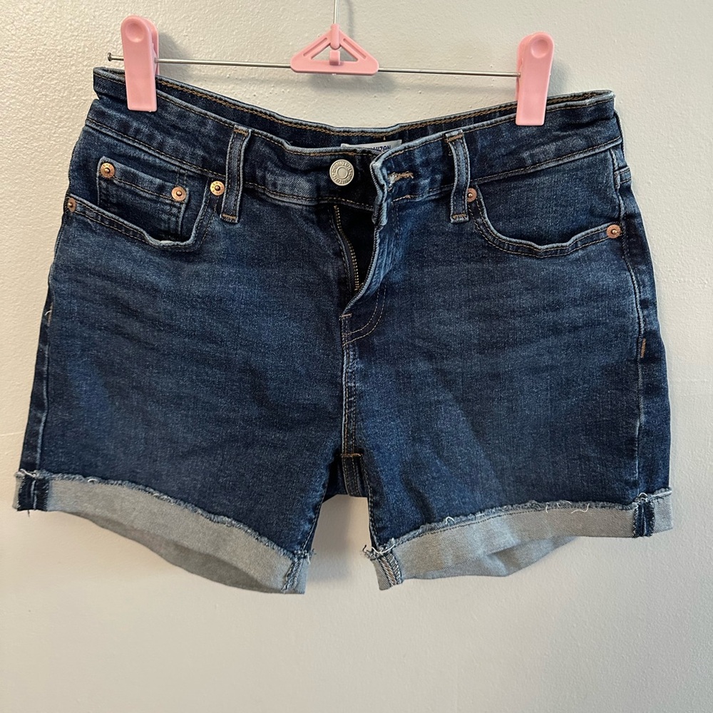 Levi’s Denizen Denim Blue Mid Rise Women's Shorts- Size 2 (W26)